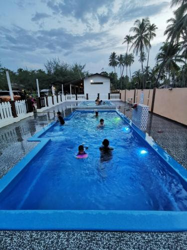 Best lodging in tok bali, malaysia (with prices). Bayu Melawi Chalet Bachok