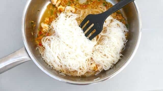 Mee Kerabu : Resepi Kerabu Maggi Thai Masam-Masam Pedas ...