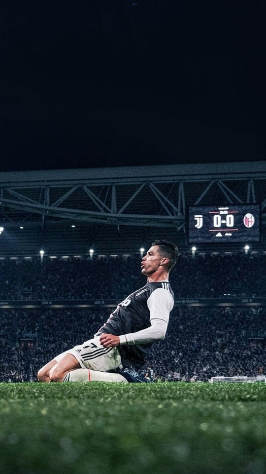 Follow the vibe and change your wallpaper every day! Cristiano Ronaldo Wallpapers Top Best 65 Cristiano Ronaldo Backgrounds