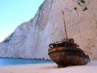 7 of the most beautiful shipwrecks in the world