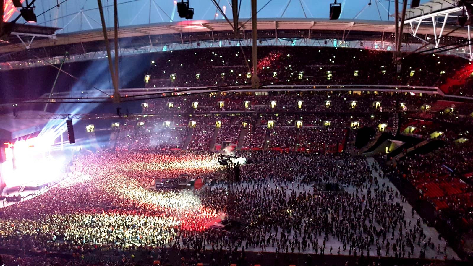 Wembley stadium connected by ee. Ed Sheeran Live At Wembley Stadium 2018 Tour South West Reviews