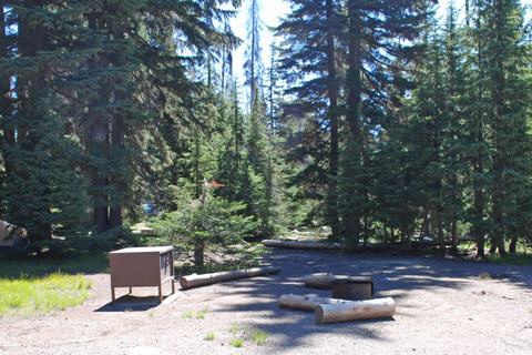 Crater lake's iconic deep blue waters and snow covered. Crater Lake Campgrounds