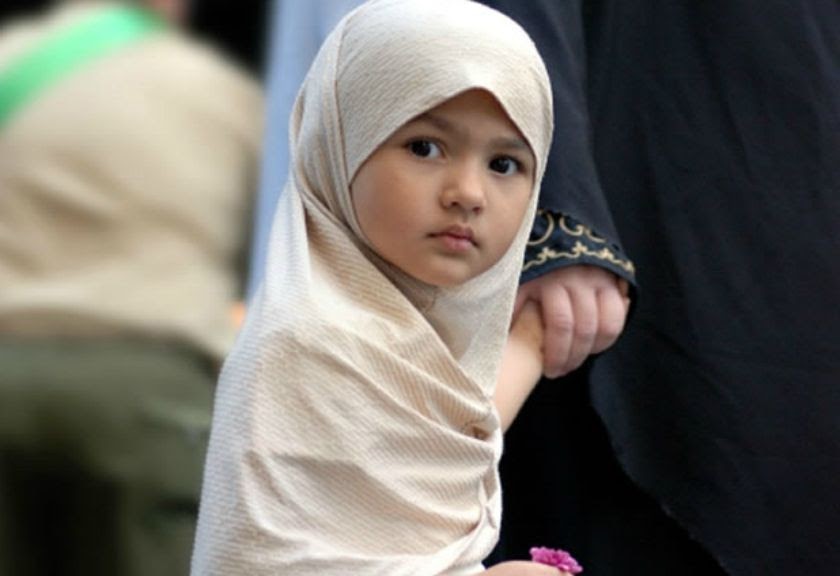 Gambar Anak  Sd Berkerudung  Ajari Si Kecil Berhijab 