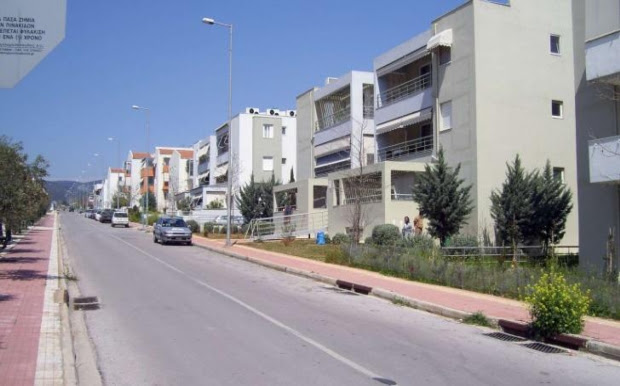 Ανεξέλεγκτη παραμένει η φωτιά στη βαρυμπόμπη Oaed Sthn Telikh Ey8eia Oi Paraxwrhseis Katoikiwn Sto Olympiako Xwrio News Gr