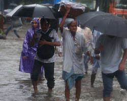 Monsoon withdraws from Kerala, enters Karnataka