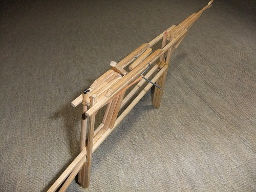 割り箸 鉄砲 連射 子供だけで作れた 簡単割り箸ゴム鉄砲の作り方と盛り上がる的の紹介