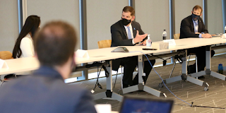 Secretary Walsh meets with small business leaders in Virginia.