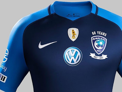 かっこいい サッカー ユニフォーム レプリカ の最高のコレクション イラスト画像