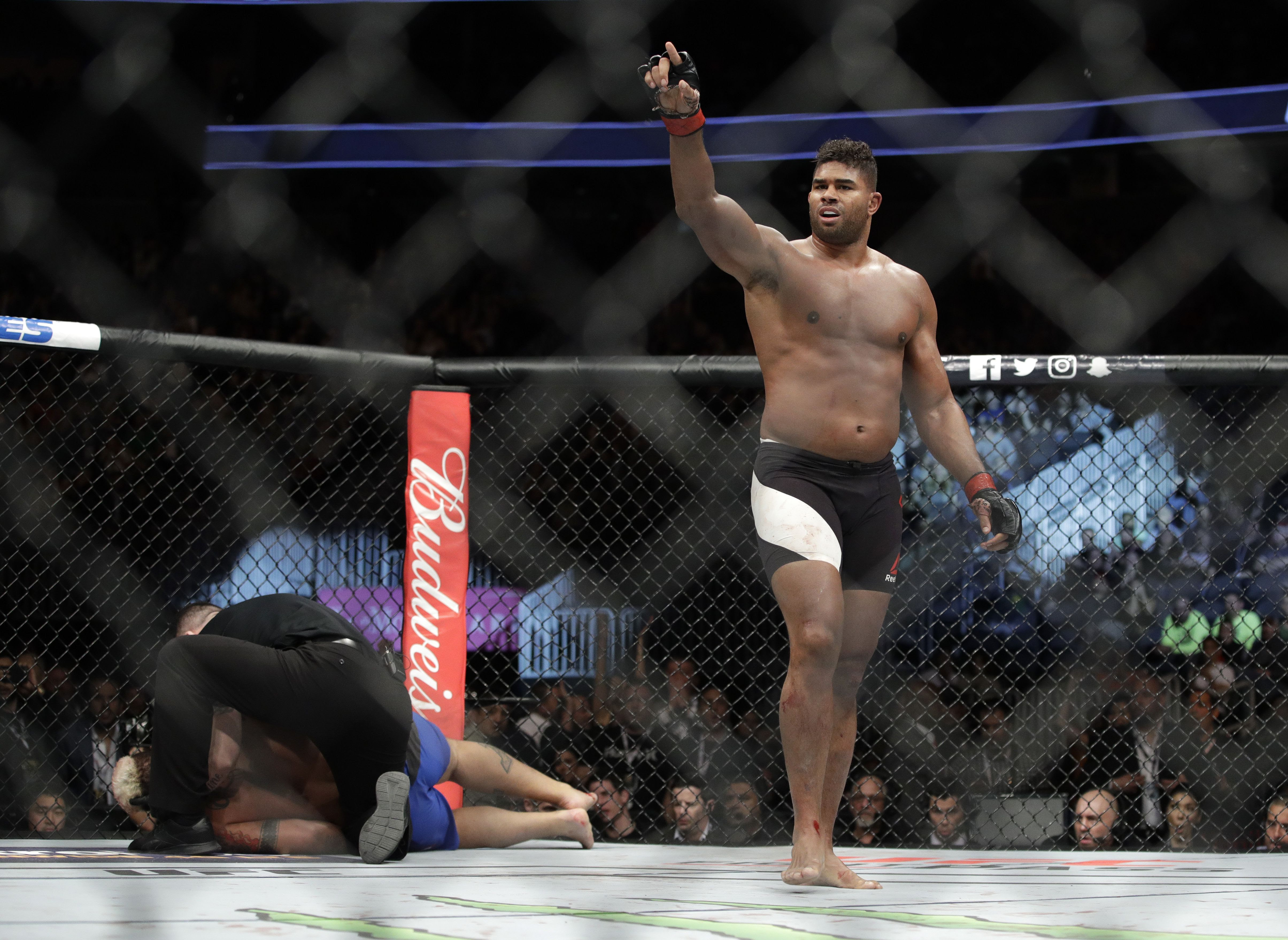 Mma news & results for the ultimate fighting championship (ufc), strikeforce & more mixed martial arts fights. Ufc Fight Night Overeem Vs Volkov Live Stream 2 6 21 How To Watch Ufc Online Fight Card Time Tv Channel Nj Com