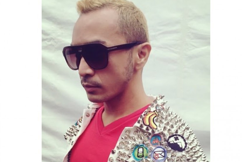 Top 28 Cat  Rambut  Pirang 