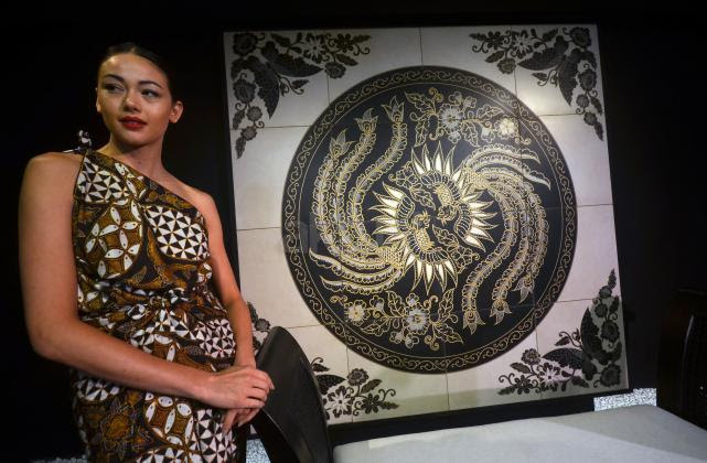 30 Keramik  Batik  Kawung Motif Terbaru 