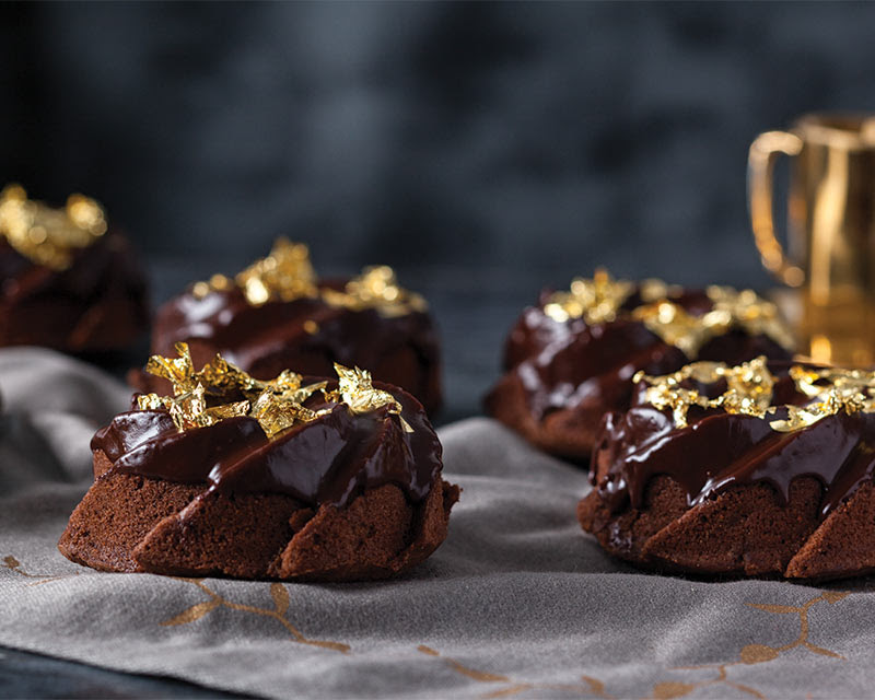 A generous drizzle of rich chocolate glaze on the final cake makes for a beautiful. Mini Chocolate Bundt Cakes With Chocolate Glaze Bake From Scratch