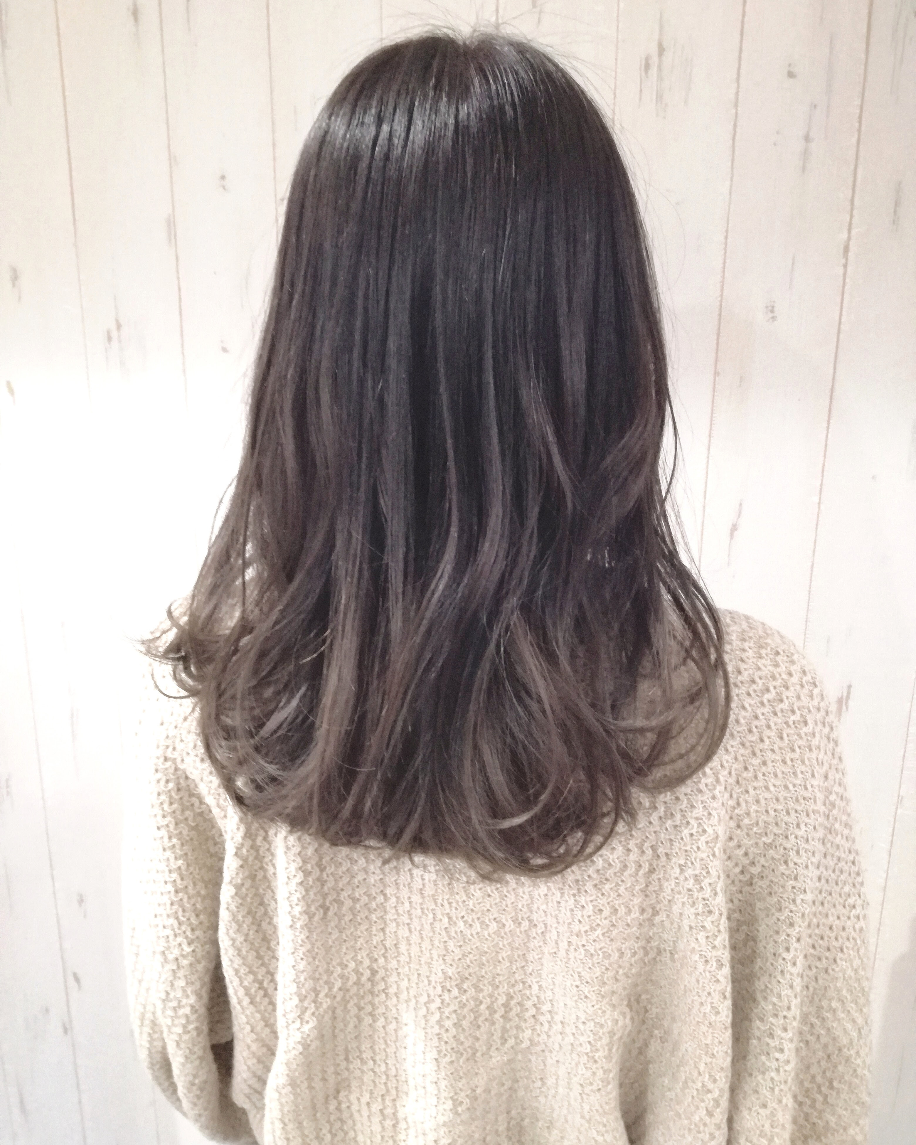 50 根元 暗め グラデーション 21年の新しいヘアファッションの壁紙