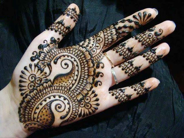 Easy Easy Mehndi Design