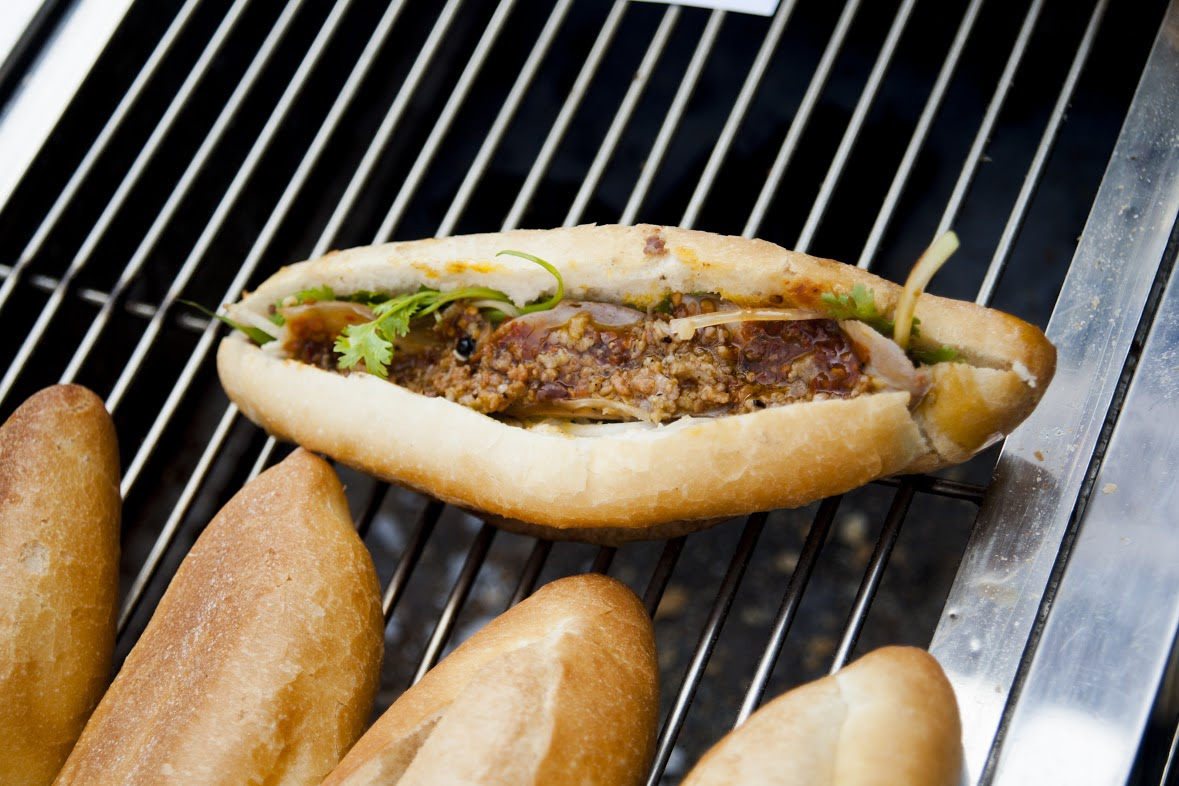Và đặc biệt là mì quảng. Chuá»—i Há»‡ Thá»'ng Banh Mi Há»™i An Gia 10 000Ä' á»• Táº¡i Sai Gon Mav Vn