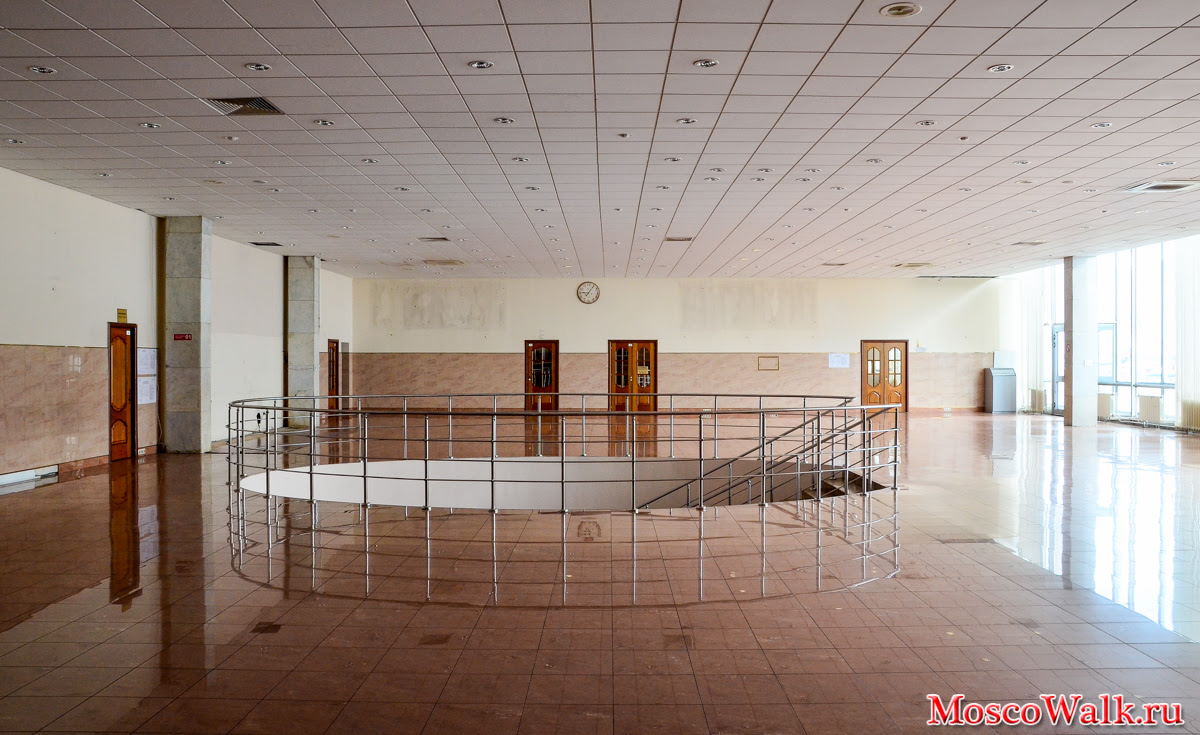 Шик, блеск, пара маленьких машинок, и свобода! Sheremetevo 1 Terminal B Ryumka Moscowalk Ru Progulki Po Moskve Aeroporty