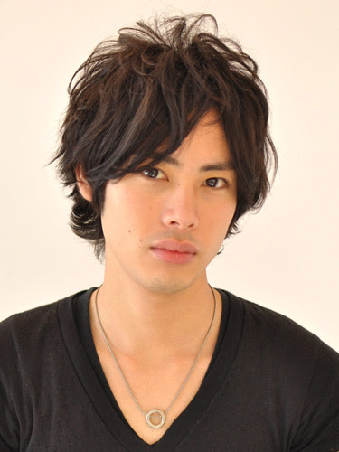 メンズ ヘアスタイル ミディアム パーマ