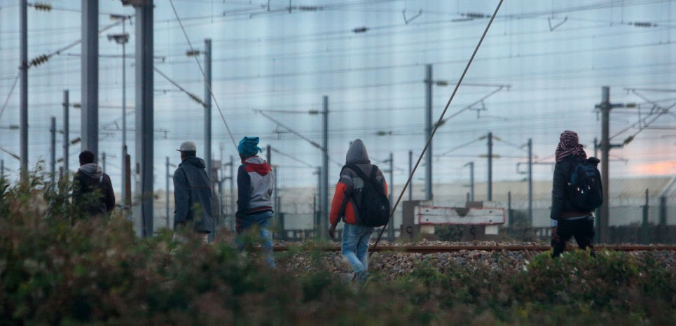 PHOTOS. Eurotunnel : la brèche que visent les migrants