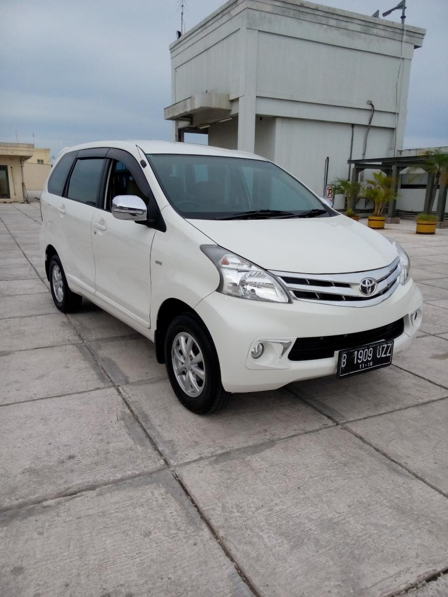  Gambar Toyota Avanza Warna Putih Ottomania86