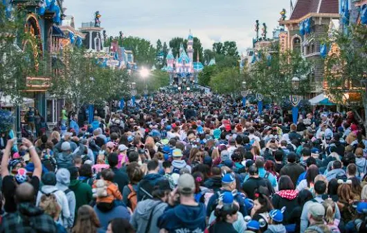 .Disneyland to discontinue Southern California annual pass – for nowThe new Twitter character limit is nice because it is so much easier for my brain to not read a paragraph versus a sentence .