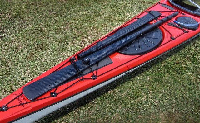 gnarlydog news: diy: paddle retention on kayak deck