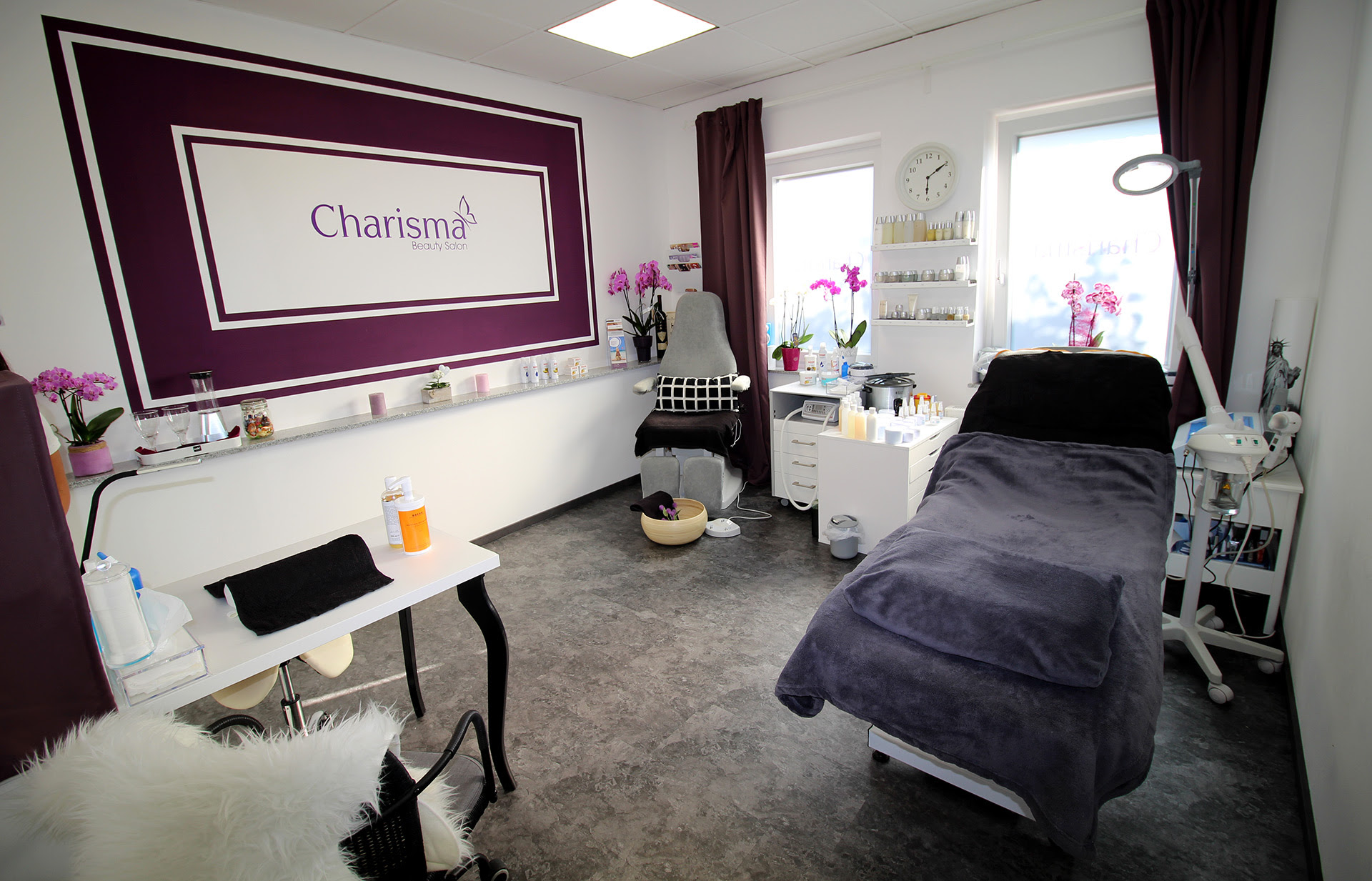 This is my favourite beauty salon that i have ever used. Charisma Beauty Salon Haut Kompetenz Zentrum In Hamburg