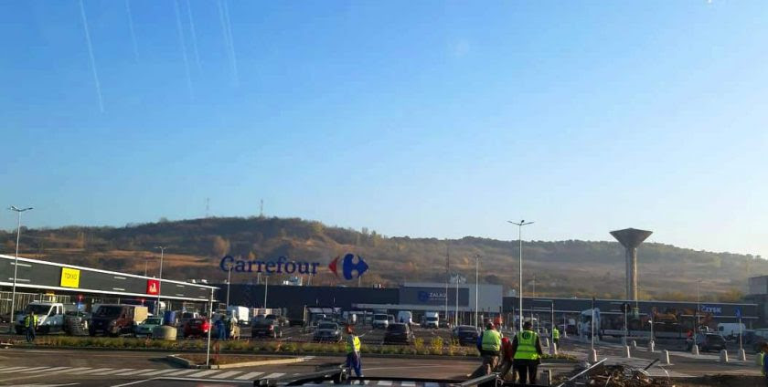 New yorkerbe láttam is magamnak pár jó dolgot, de jelenleg a pénztárcám üres. A Inceput Numaratoarea Inversa 10 Zile Pana La Deschiderea Celui Mai Mare Mall Din Salaj Zalau Value Center Zalau Ziare Com Mobile