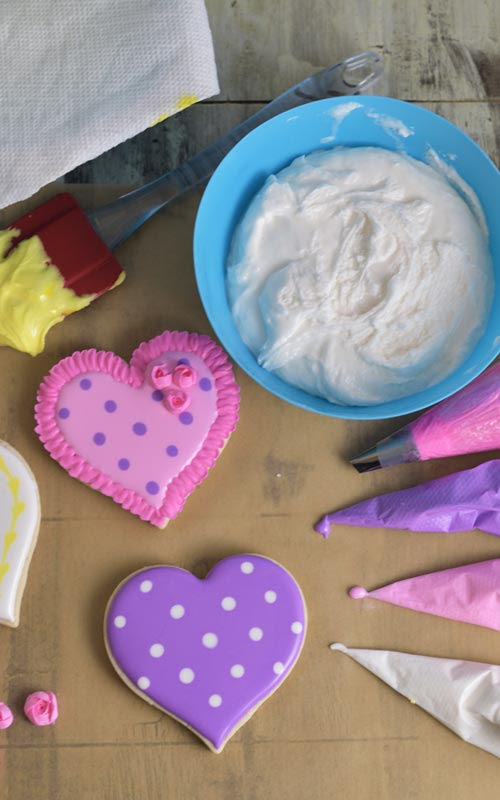 Royal Icing Fresh Eggs Meringue Liquid Egg Whites Recipes Haniela S Get my top four recipes for sugar cookie icing without corn syrup.