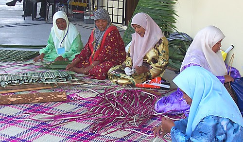 Jejak dan Warisan Tikar Mengkuang mimbar kata