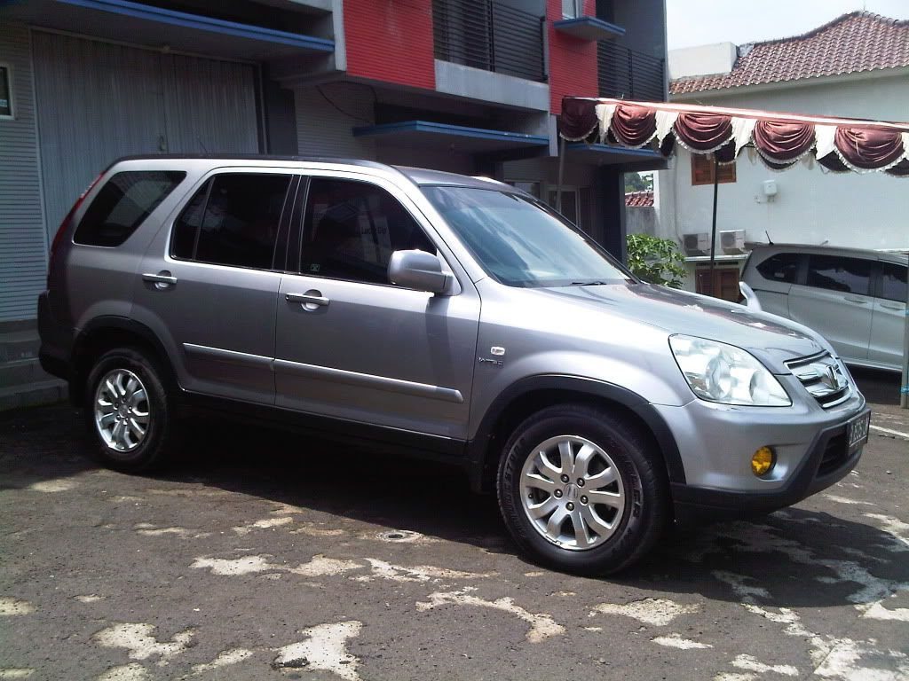 Gambar Mobil Crv 2005 - Galeri Mobil