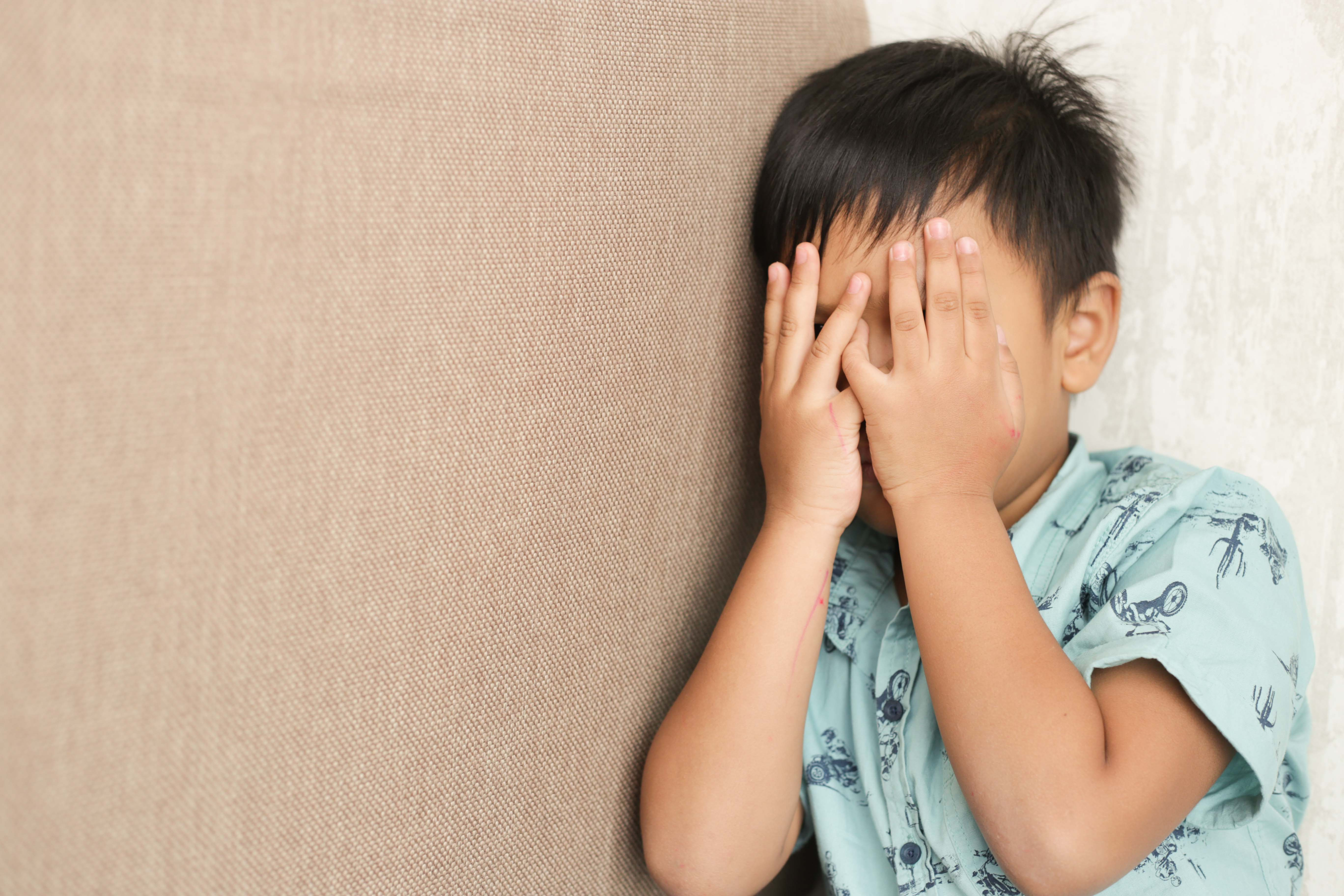 Namun seiring dengan berjalannya waktu, sekarang para ibu juga banyak yang membantu suami mencari rezeki. Waspada Ada Yang Salah Dengan Pengasuh Anda Jika Terjadi 5 Hal Ini Mommies Daily