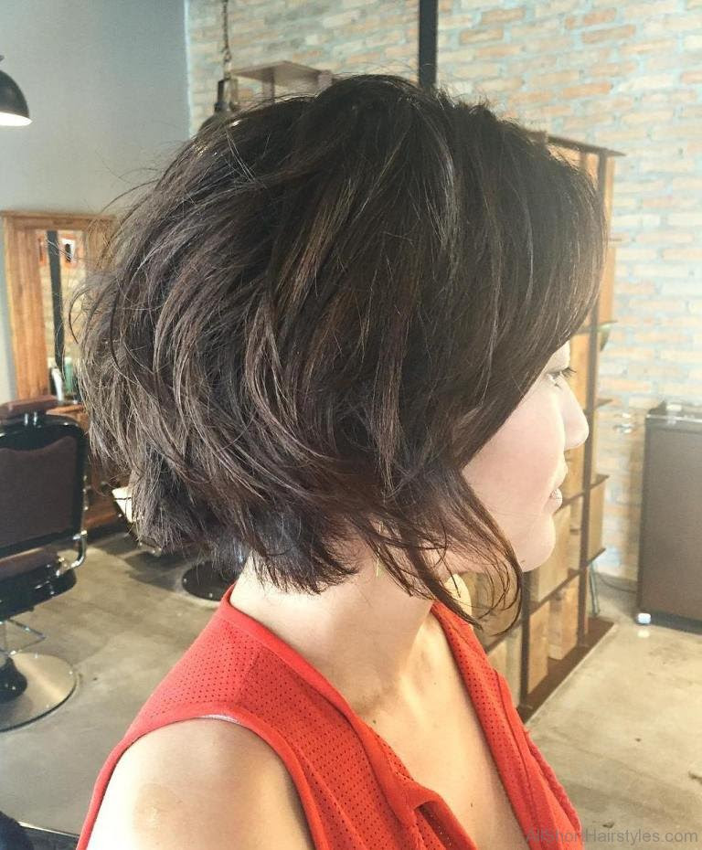 Layered flipped out a haircut is a trendy hairstyle for girls with smooth and silky hair. 40 East Short Layered Hairstyles