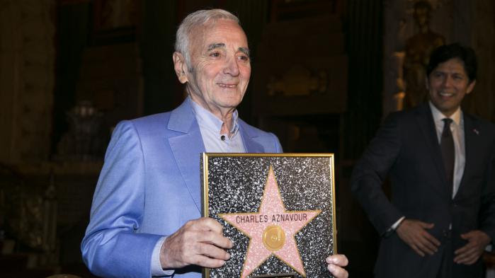 Hollywood : une étoile pour Charles Aznavour sur la "promenade de la célébrité"