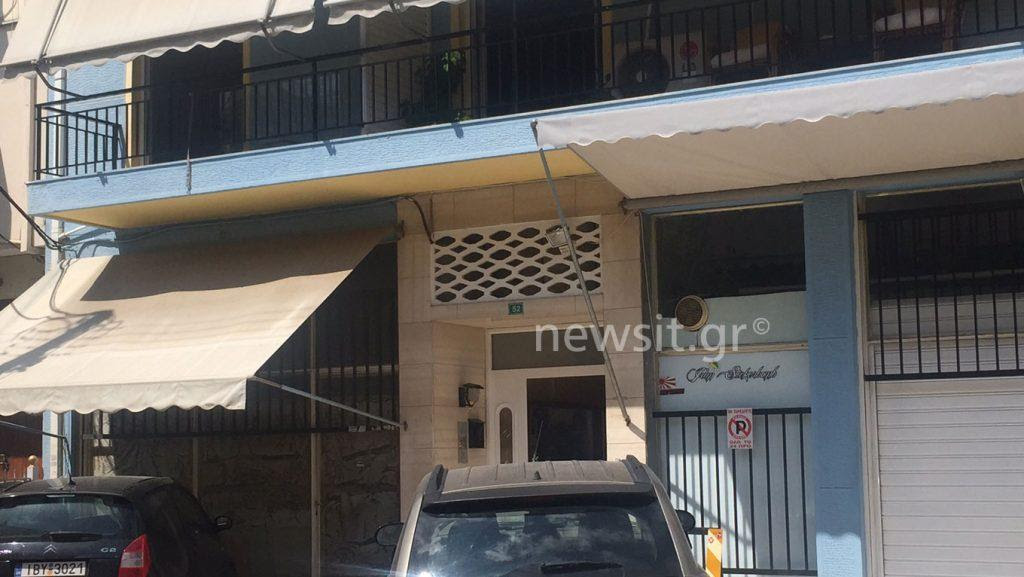 ΧΑΡΟΠΑΛΕΥΕΙ Η 18ΧΡΟΝΗ ΑΠΟ ΤΗΝ ΠΕΤΡΟΥΠΟΛΗ... ΔΕΝ ΗΤΑΝ ...