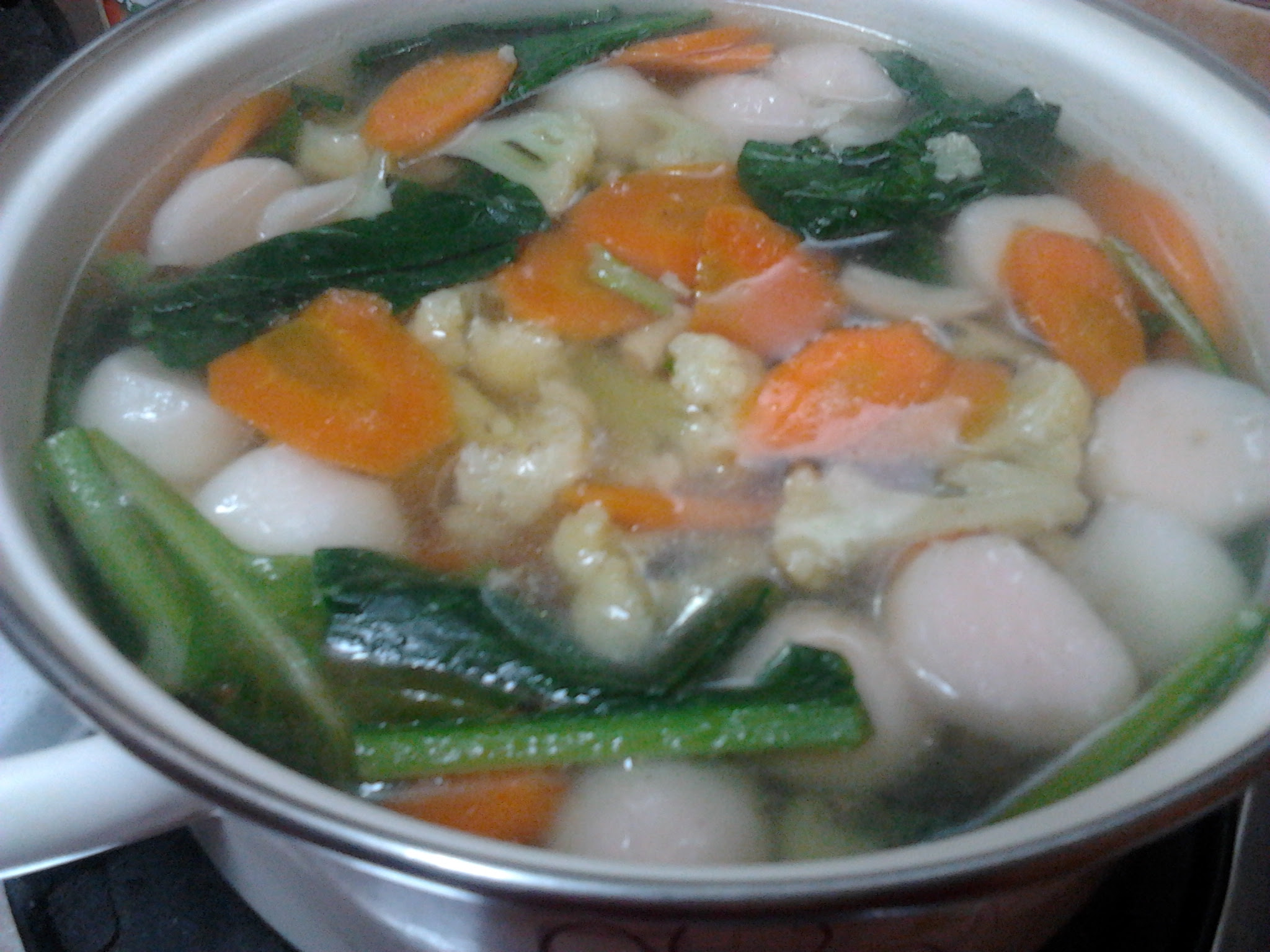 Sayur ini mengandung sedikit lemak jenuh, dan sangat sedikit kolesterol. Resep Masakan Mudah Hemat Tapi Enak Sayur Bening