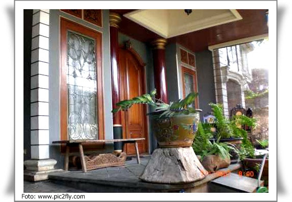 Untuk interior model rumah sederhana 2 lantai terbaru ini tidak jauh berbeda dengan rumah minim lainnya di dalamnya. Model Teras Rumah Rumah Carapedia
