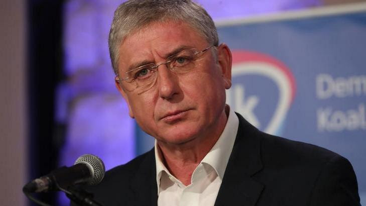 Other articles where ferenc gyurcsány is discussed: Gyurcsanyek Szamolnak A Nem Bekes Hatalomvaltas Lehetosegevel Blikk