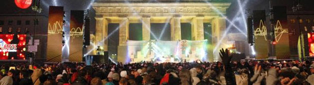 Reveillon A Berlin Et En Allemagne Pour Le Nouvel An 2019 2020 Tout le monde aime célébrer le nouvel an, mais en russie, il s'agit presque de la principale fête nationale.
