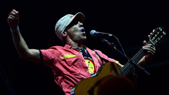 Vingt ans après "Clandestino", Manu Chao réédite l'album et sort trois inédits