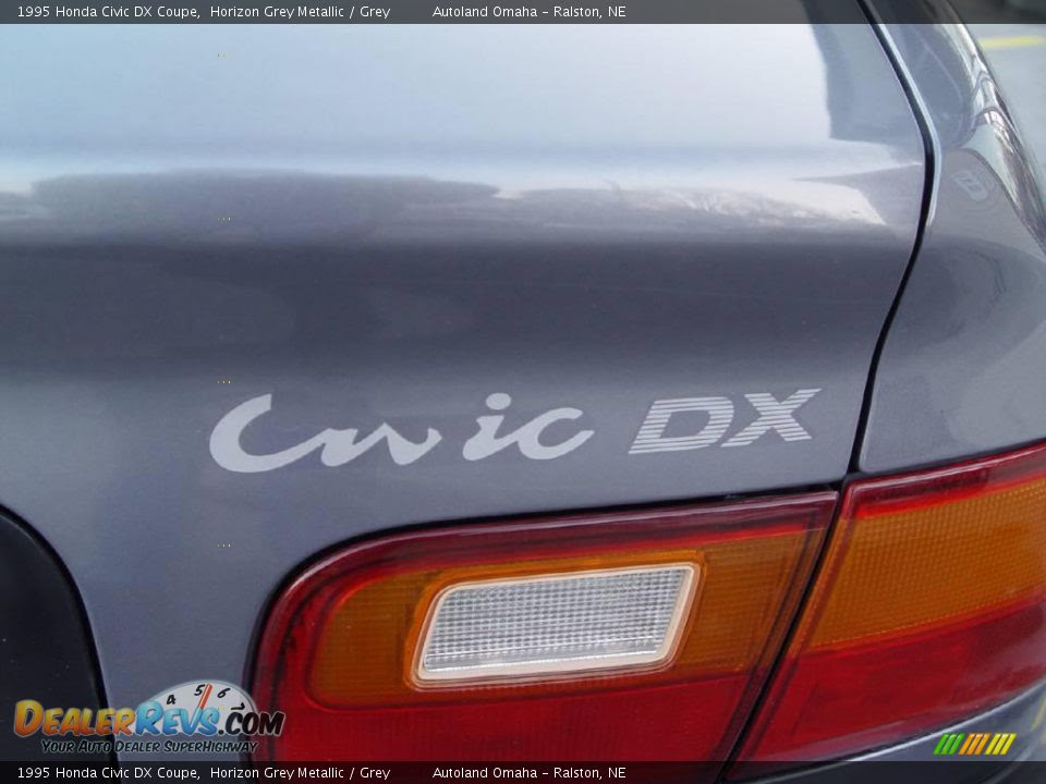 Had a 95 as well. 1995 Honda Civic Dx Coupe Horizon Grey Metallic Grey Photo 7 Dealerrevs Com