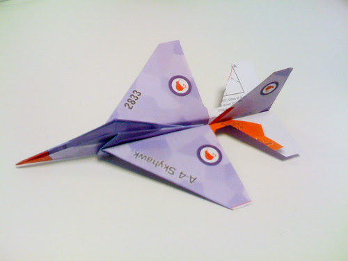 diimaaz azza Macam Macam Replika Pesawat Terbang dari kertas