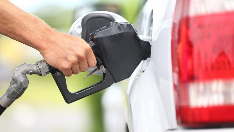 Átszakadt a gát: óriásit ugrik péntektől az üzemanyagok ára