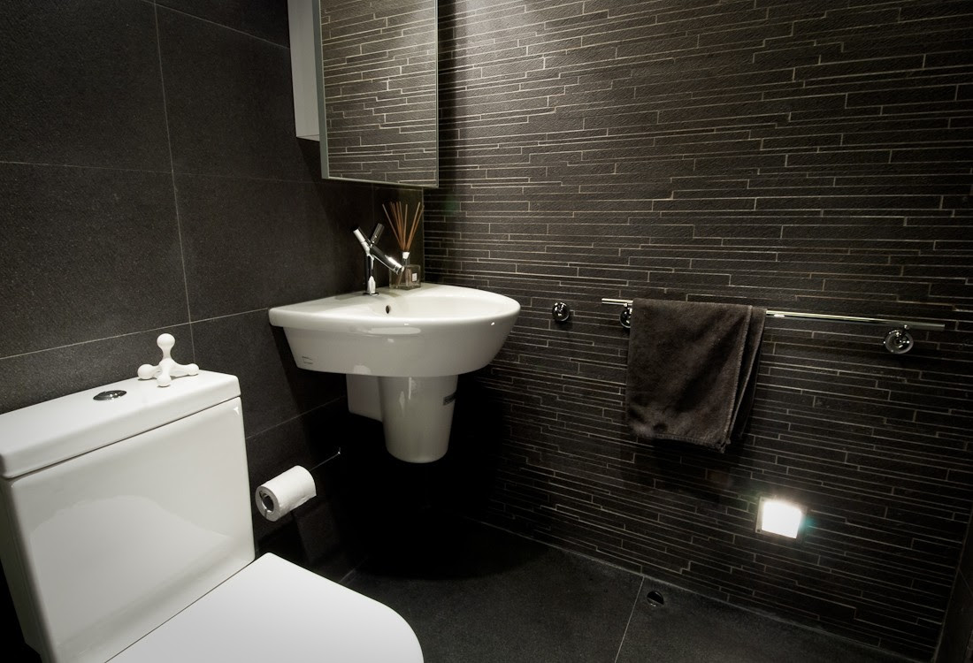 Bathroom shower with slate and glass tile. Bathroom Slate Tile Interior Design Ideas