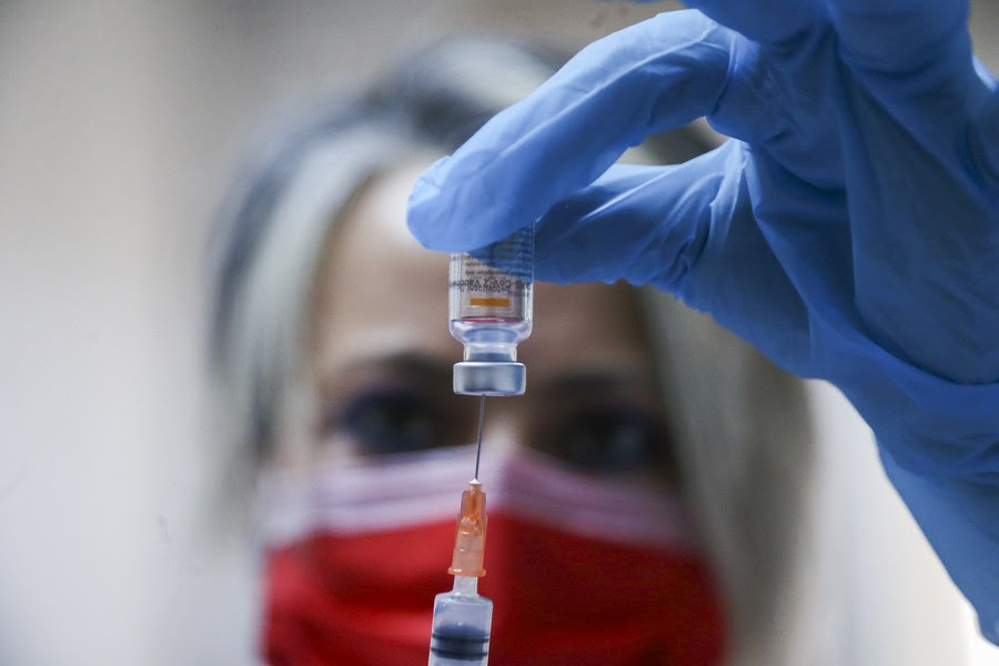 Kemenkes malaysia menyatakan negara itu akan menghabiskan stok sinovac yang dimiliki, kemudian akan berhenti menggunakannya dalam vaksinasi covid nasional. China Addresses Disparities In Covid 19 Vaccine Distribution Xinhua English News Cn
