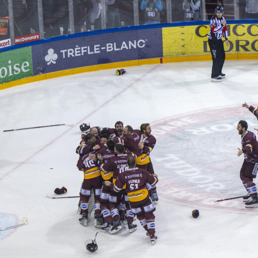 Geneva's players celebrate as Swiss Champion after winning by 4:1 the seventh and final leg of the ice hockey National League Swiss Championship final playoff game between Geneve-Servette HC and EHC Biel-Bienne at the ice stadium Les Vernets, in Geneva, Switzerland, Thursday, April 27, 2023. (KEYSTONE/Martial Trezzini)