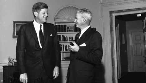 ST-45-1-62                6 February 1962

Meeting with the U.S. Ambassador to Brazil. President Kennedy; Lincoln Gordon. Oval Office, White House.

Please credit Cecil Stoughton/White House, John F. Kennedy Presidential Library and Museum