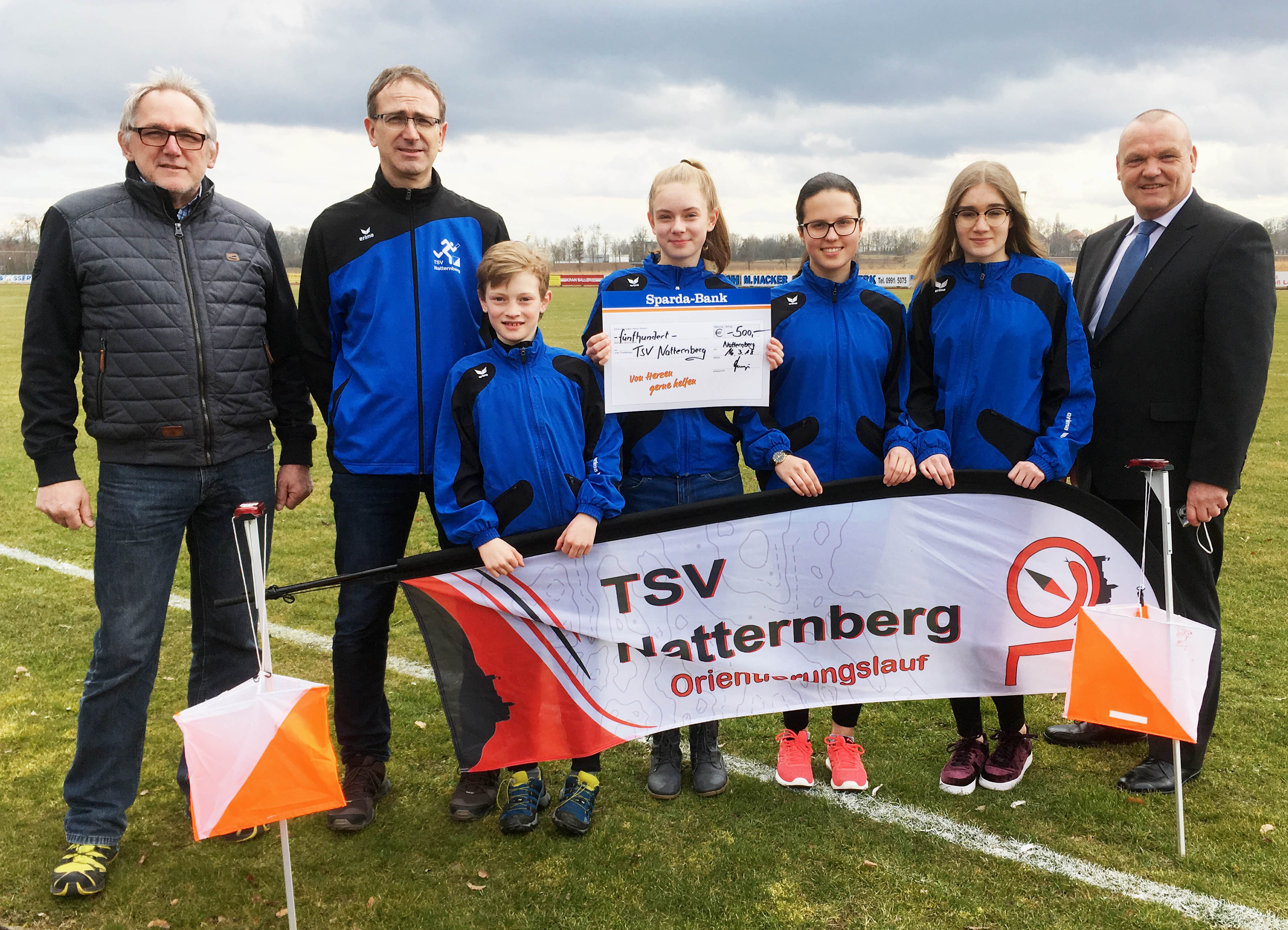 Ab 01.10.21 will die sparda bank münchen von dem online konto die gebühren von 1,90 auf 3,90 pro monat erhöhen. Sparda Bank Ostbayern Unterstutzt Die Ol Gruppe Des Tsv Natternberg Leichtathletik Orientierungslauf