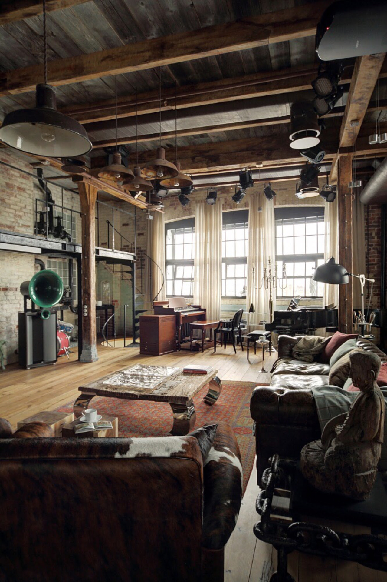Eclectic Industrial Loft Apartment With An Open Floor Plan Located In Moscow 1279 1920 Roomporn Open concept floor plans have become the standard in most new homes.