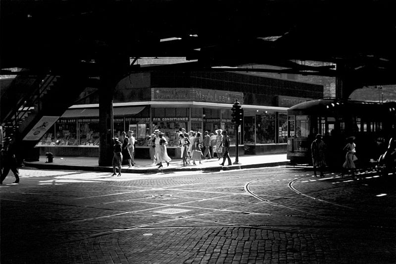 File:Under the elevated railway, Chicago, Illinois fsa8a06711u.jpg