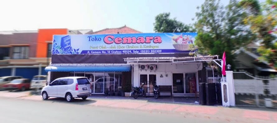  CIREBON  BISNIS Toko Cemara Pusat  Oleh  oleh  Khas Cirebon  